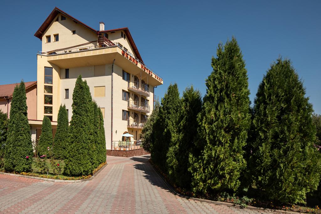Grand Hotel 4★,  Braşov