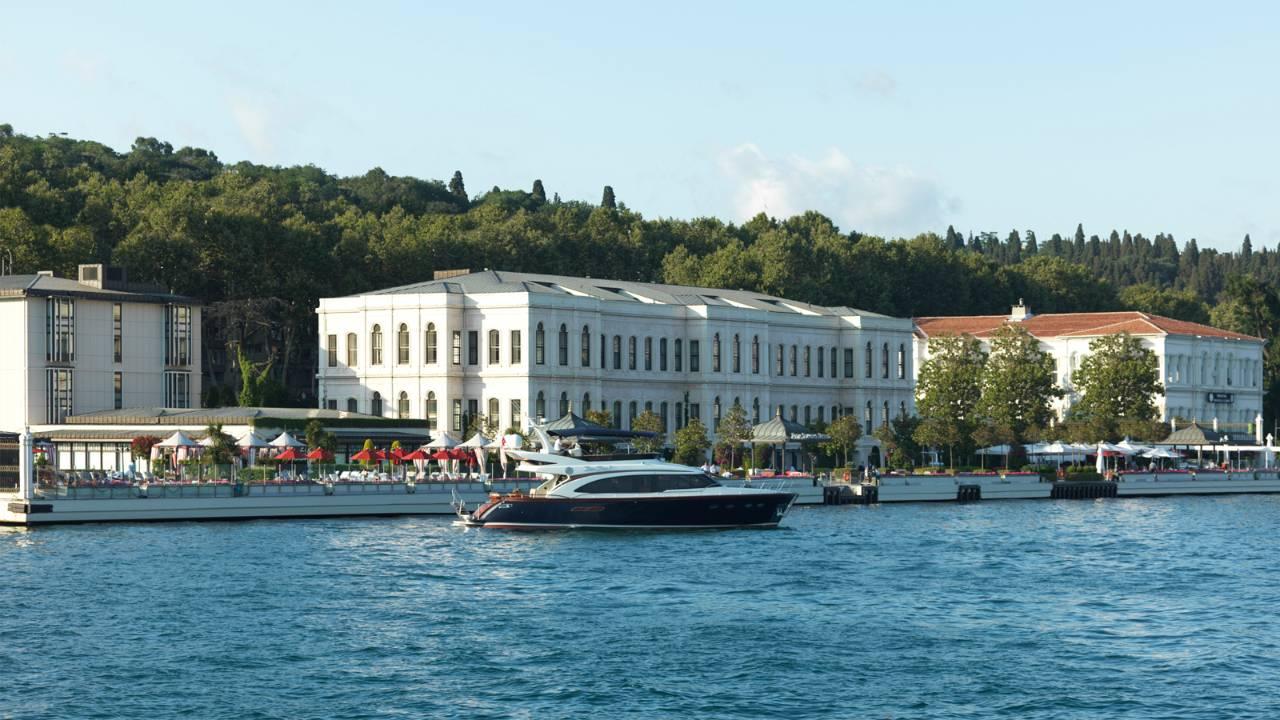 Four Seasons Hotel Istanbul at the Bosphorus